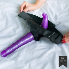 Load image into Gallery viewer, Double Penis Female Wearable Vibration Lesbian Sex Toy